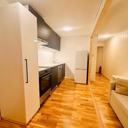 Cozy And Centally Located Apartment *
